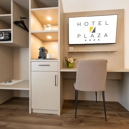 Hotel Plaza-3