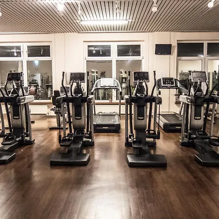 Sportpark Hotel Isernhagen-3