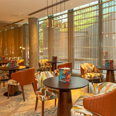 Hilton London Tower Bridge-2