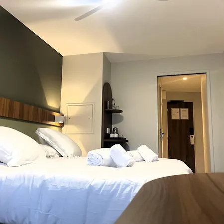 Best Western Hotel Le Crystal Dinard-3
