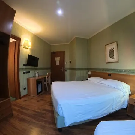 Hotel Aurora-2