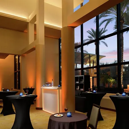 Doubletree Suites By Hilton Phoenix-3