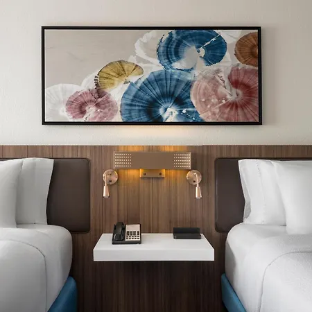 Hilton Garden Inn Virginia Beach Town Center-3