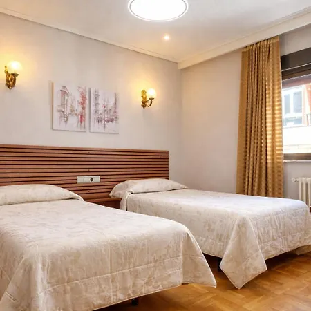 Hotel Castellano I-2