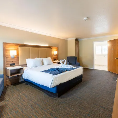 Cayucos Beach Inn-2