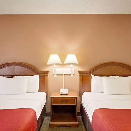 Ramada By Wyndham Provo-3