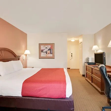 Ramada By Wyndham Provo-2