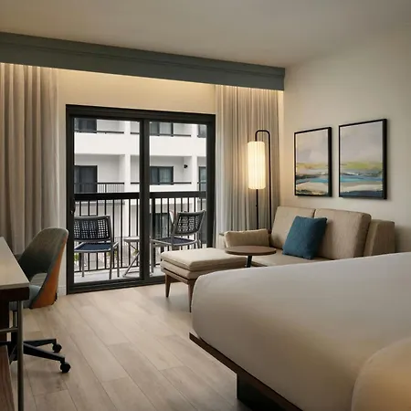 Courtyard By Marriott Orlando Airport-2