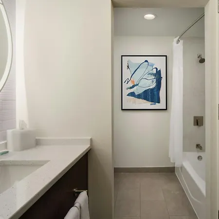 Courtyard By Marriott Orlando Airport-3