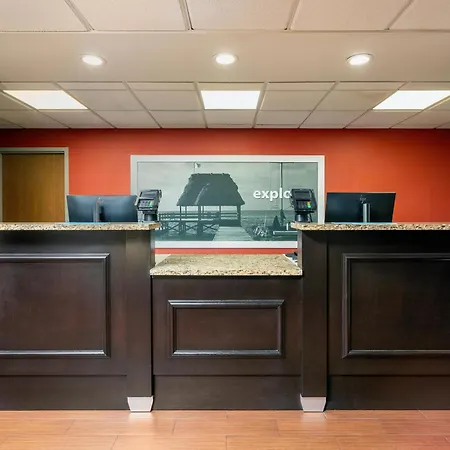 Hampton Inn & Suites Port St. Lucie-3