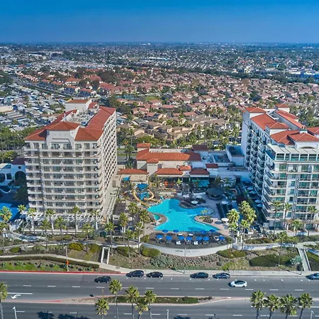 The Waterfront Beach Resort, A Hilton Hotel-3