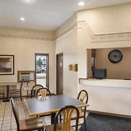 Super 8 By Wyndham Carbondale-2