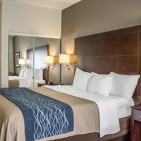 Comfort Inn Sandusky-2