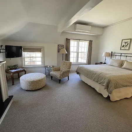 The Old Lyme Inn-2