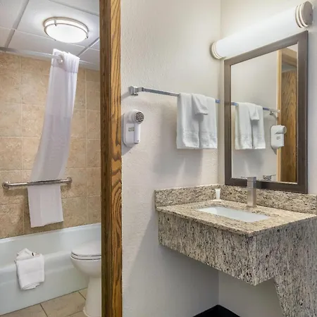 Days Inn By Wyndham International Falls-3