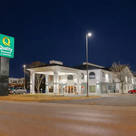 Quality Inn & Suites Roswell North-2