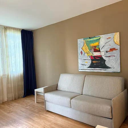Front Lake Apartment Bardolino-2