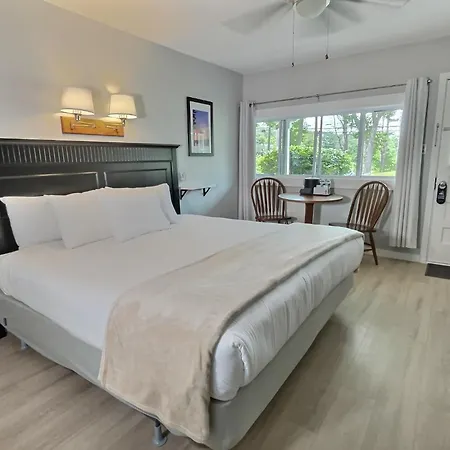 Kennebunkport Motor Lodge-3