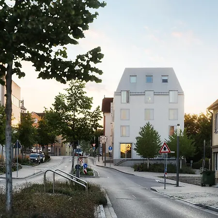 Hotel Bergamo Modern&zentral in Ludwigsburg Klimaanlage 3 Min zum Schloss WLAN Frühstück optional besonderes nachhaltiges Stadthotel in moderner Holzbauweise-3