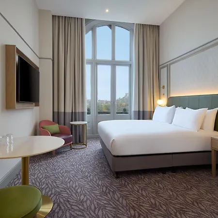 Hilton Edinburgh Carlton-3