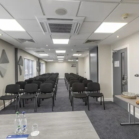 Holiday Inn Express London Croydon By Ihg-2