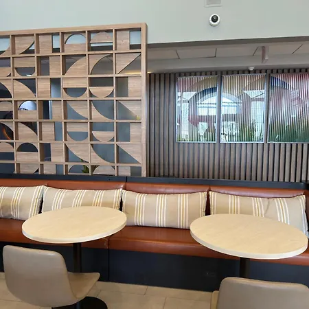 Holiday Inn Midland By Ihg-2