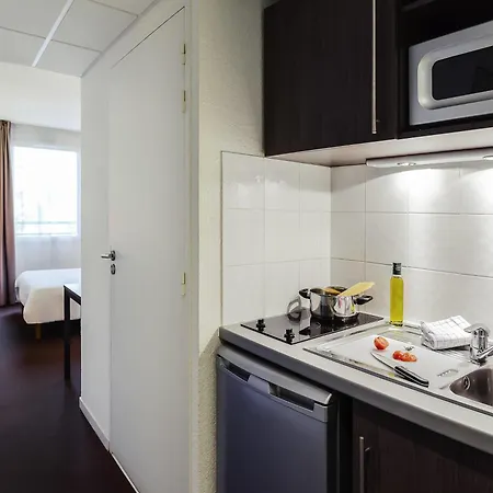 Aparthotel Adagio Access Orleans-2