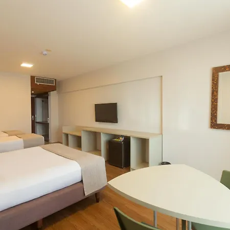 Ritz Lagoa Da Anta Hotel & Spa-2