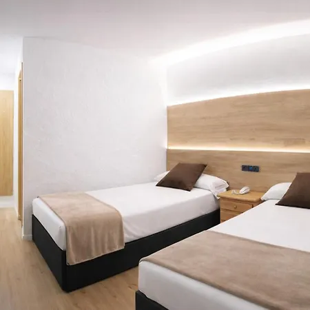 Hotel Les Neus-3