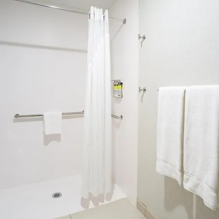 Holiday Inn Express & Suites Lincoln City By Ihg-3