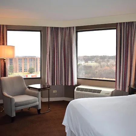 Sheraton Lisle Naperville Hotel-3