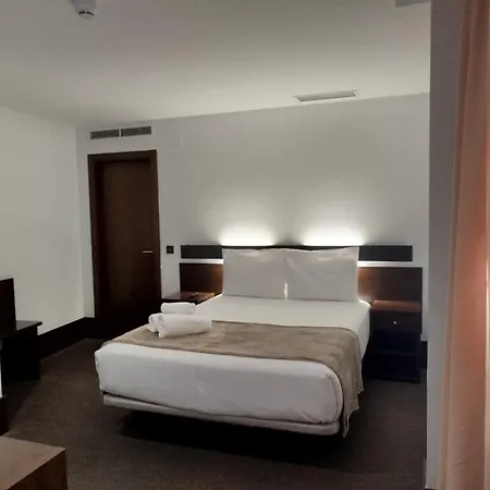 Hotel Bestprice Toledo-3