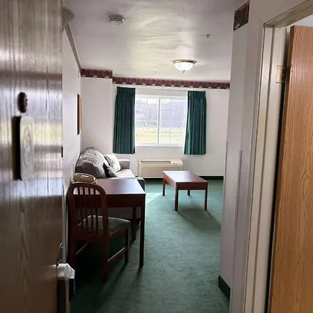 Fairbridge Inn And Suites - Miles City-3