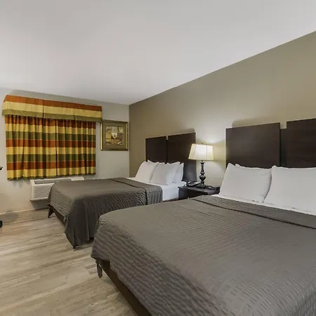 Econo Lodge Inn & Suites Yankton-2