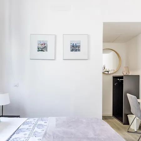 Ayz Juan De Mena - Auto Check-In Property-2