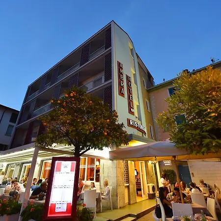 Ambra Hotel - The Only 3 Star Central Lakeside Hotel In Iseo-2