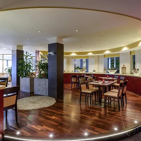 Novotel Frankfurt City-3