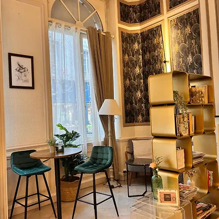 Hôtel Le Lion D'or-3