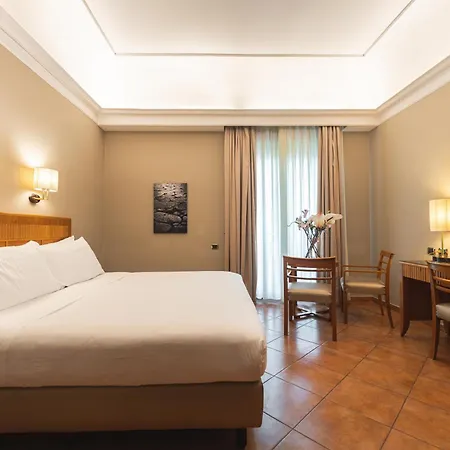 Hotel Forum-2