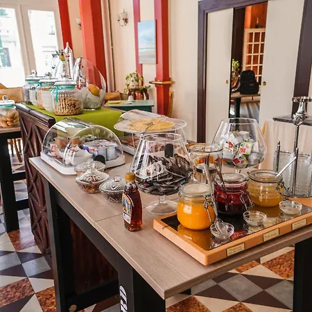 LOGIS Hotel Majestic Chatelaillon Plage - La Rochelle-2