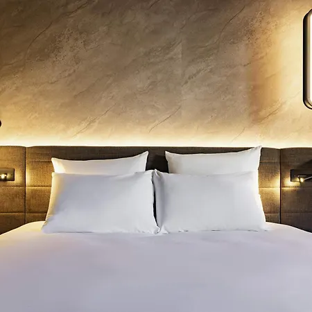 Novotel Paris Suresnes Longchamp-2