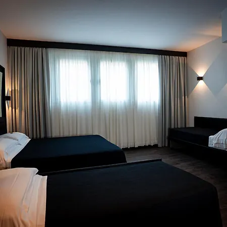 Twentyone Hotel-2