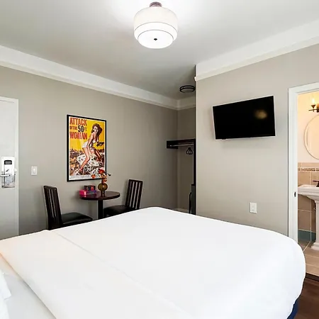 The Hotel Hollywood-2