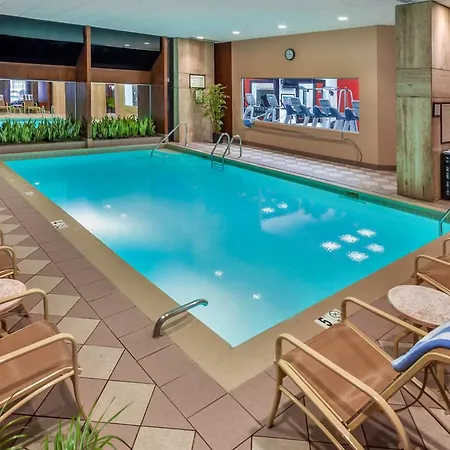 Doubletree By Hilton Philadelphia Airport-3