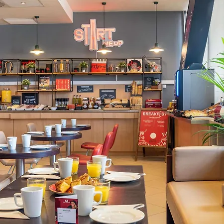 Ibis Barcelona Meridiana-2
