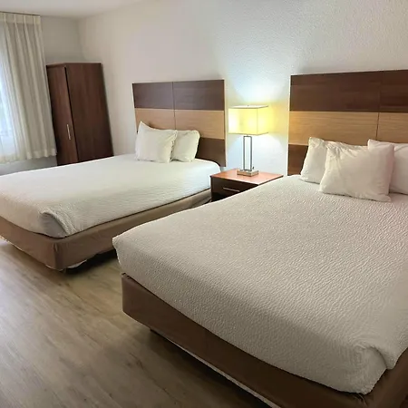 Ramada By Wyndham Effingham-2