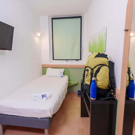 ibis budget Saint-Quentin Centre Gare-3