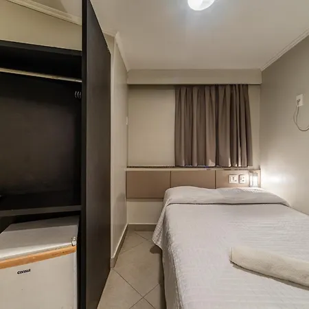 Minuano Hotel Express próx Orla Lago Guaíba, Mercado Público, 300 m Rodoviária-2