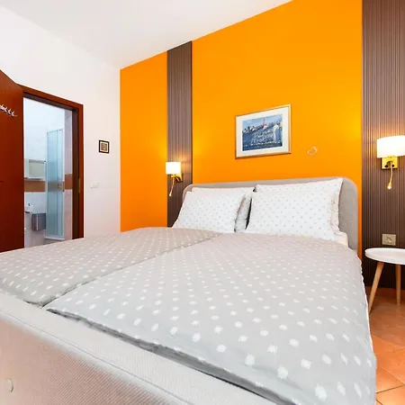 Apartments Erik B&B Adults Only-3