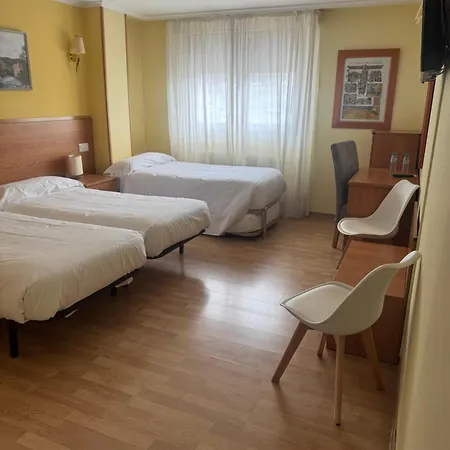 Hostal El Volante-3